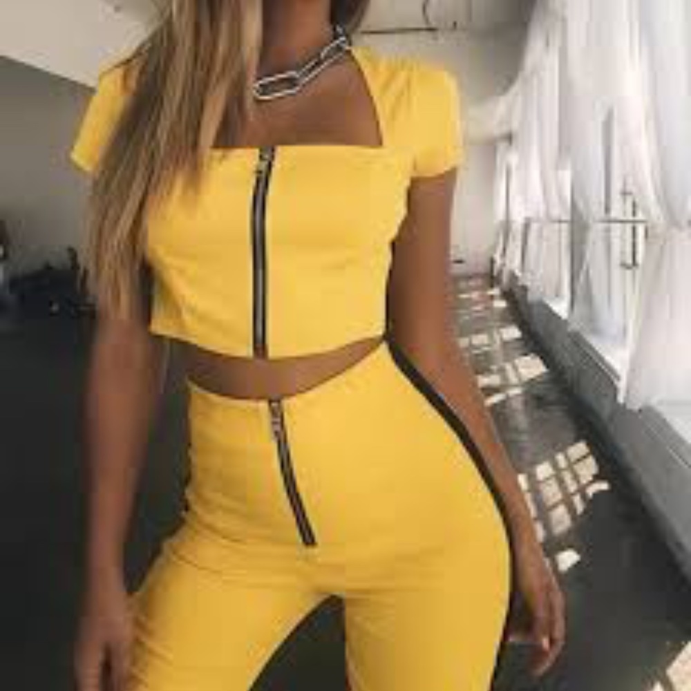 ISO I AM GIA UMA KILL BILL SET IN XS